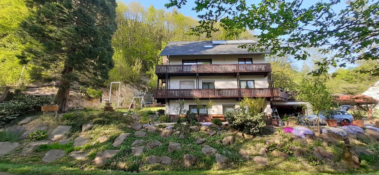 Gaestehaus Gerhardt Schweigen-Rechtenbach Eksteriør bilde